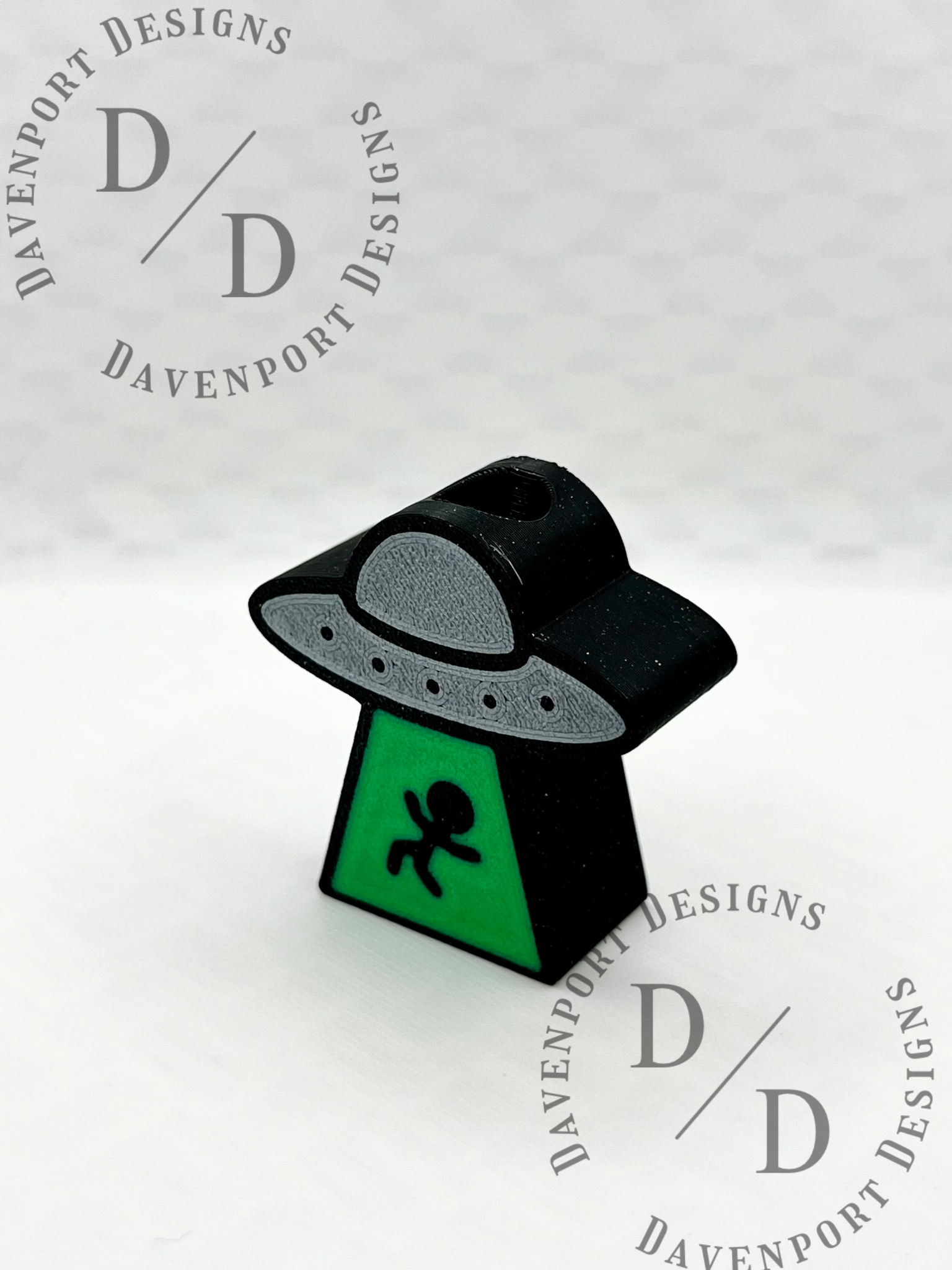 Alien Topper